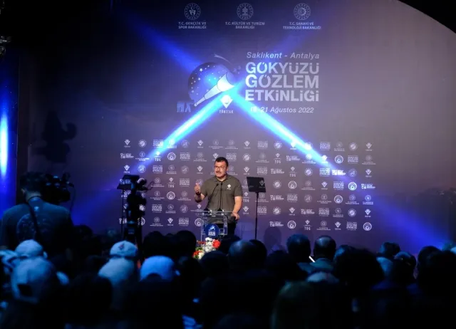 Bu Yıl Son Kez Antalya’da Yıldızlarla Buluşuyoruz