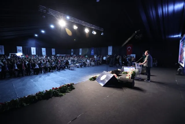 Bu Yıl Son Kez Antalya’da Yıldızlarla Buluşuyoruz