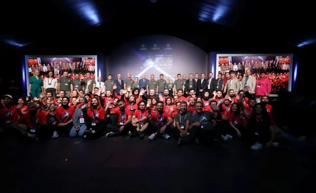 Bu Yıl Son Kez Antalya’da Yıldızlarla Buluşuyoruz