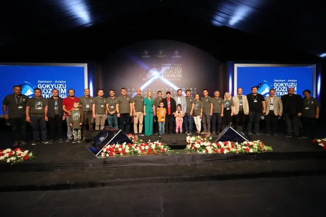 Bu Yıl Son Kez Antalya’da Yıldızlarla Buluşuyoruz
