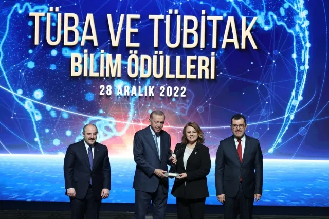 TÜBİTAK’ın 2022 Yılı Ödülleri Sahiplerini Buldu