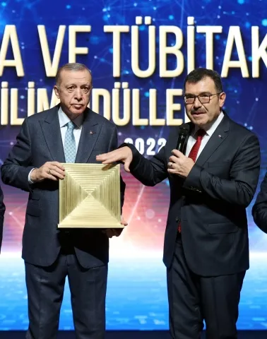 TÜBİTAK’ın 2022 Yılı Ödülleri Sahiplerini Buldu