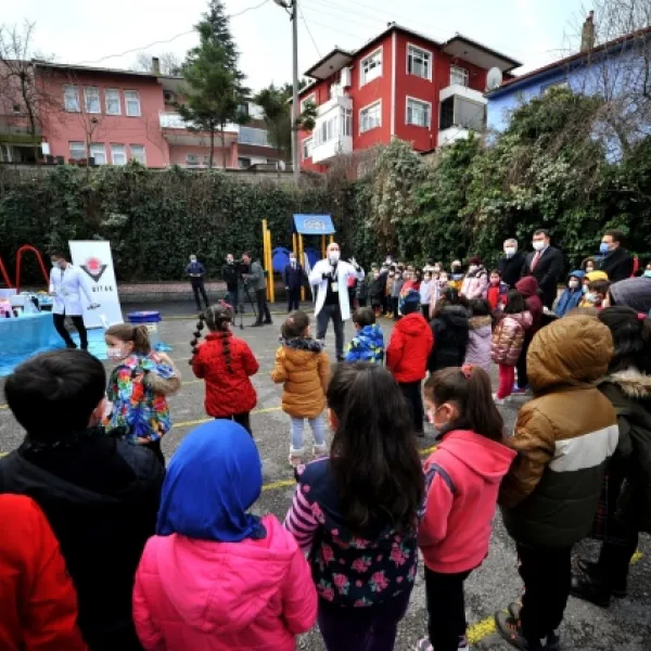 TÜBİTAK Başkanı Prof. Dr. Hasan Mandal, Kocaeli’nde İlkokul Öğrencileriyle Buluştu